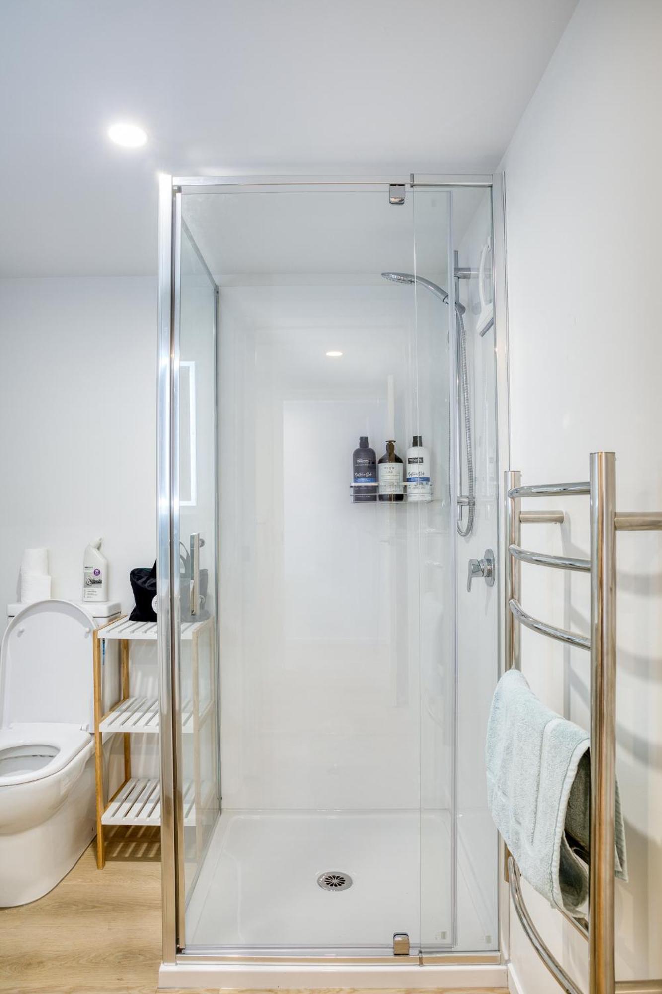 Classy Modern Unit Close To Airport, Shops And Bus Christchurch Dış mekan fotoğraf